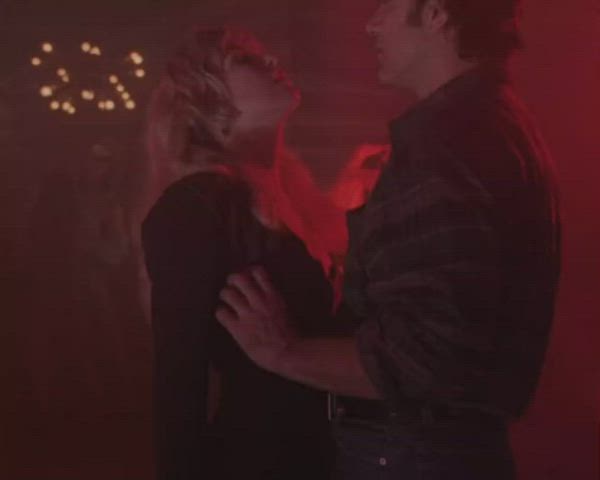 Sheryl Lee stripping while dancing , Twin Peaks movie