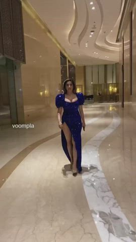 big tits bollywood celebrity cleavage legs gif