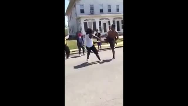 Top 10 Most brutal K.O in street fights (Warning Violence)
