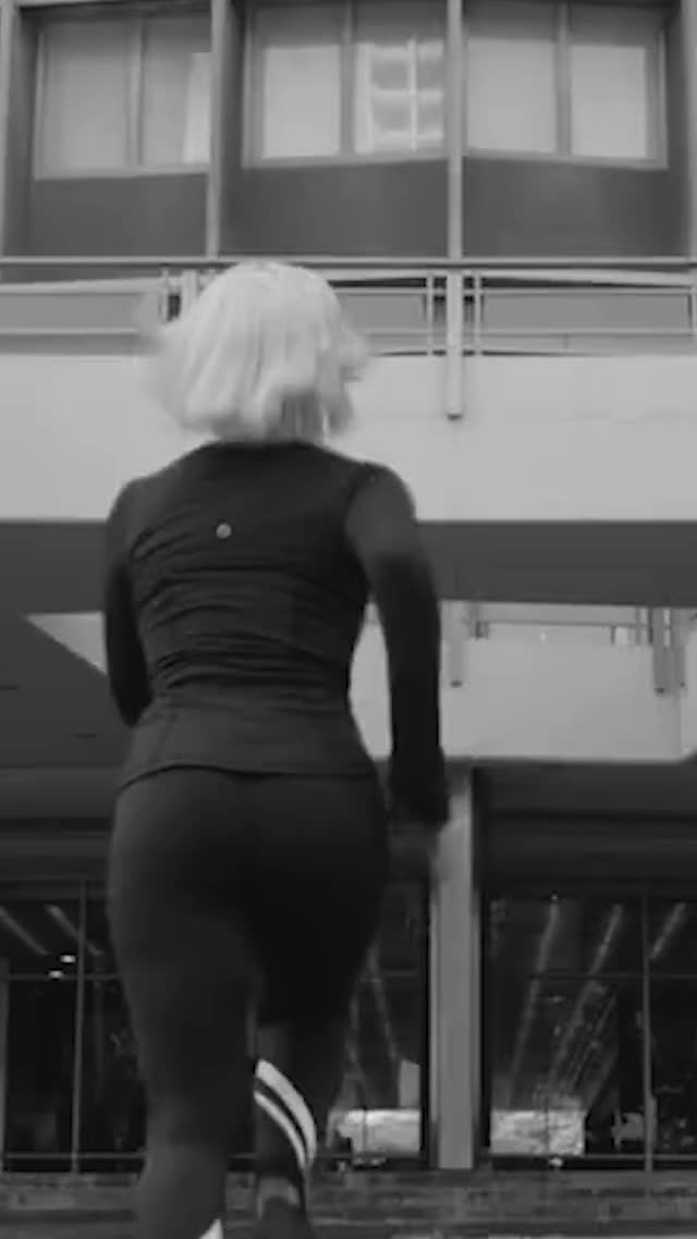 Bebe Running Ass