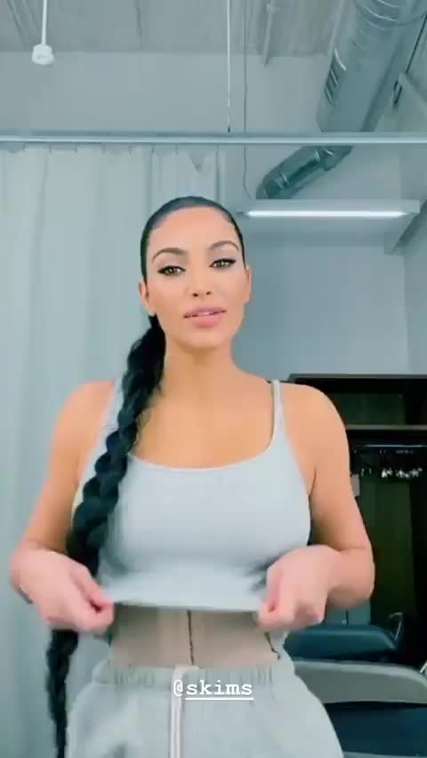 kimkardashian 84853840 1088984601433984 8121731915358092731 n