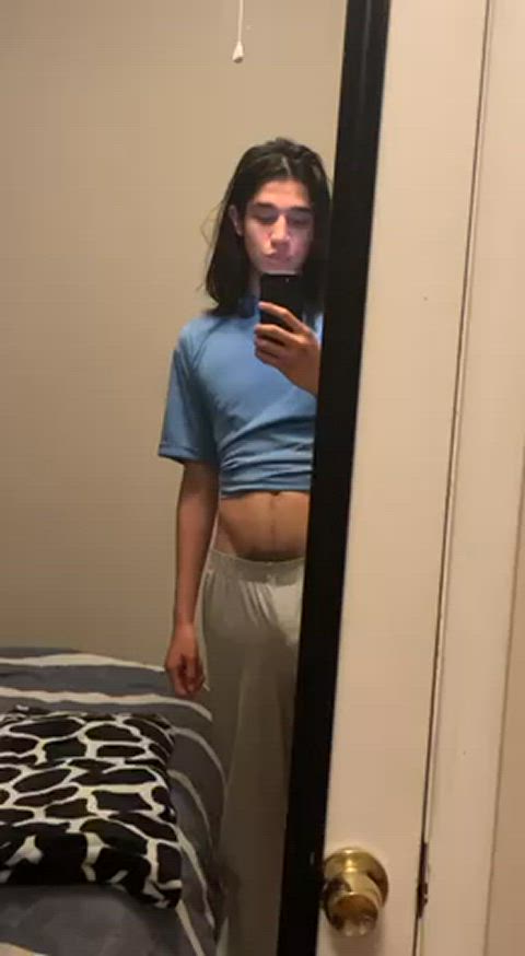 Any femboys??