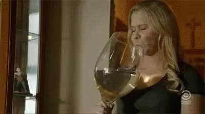 Drinks Amy Schumer