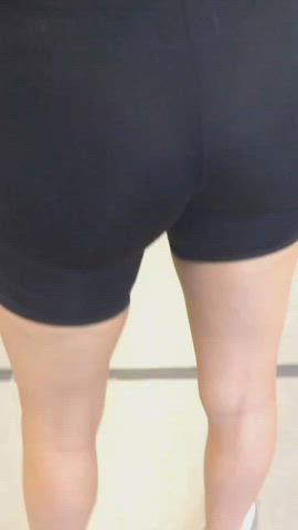 ass bending over big ass booty candid curvy leggings shorts voyeur gif
