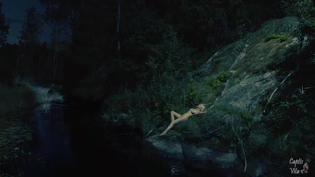 Kirsten Dunst Nude CelebJihad.com