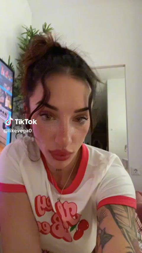 VegaSecretss - More tiktok flashing videos on my TT likes (juanmomo45)