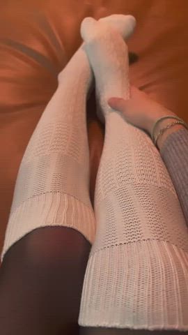 femboy legs manyvids nylons onlyfans pantyhose sissy socks trans gif