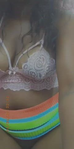 Belly Button Ebony Fingering Lips MILF Mom Tits gif