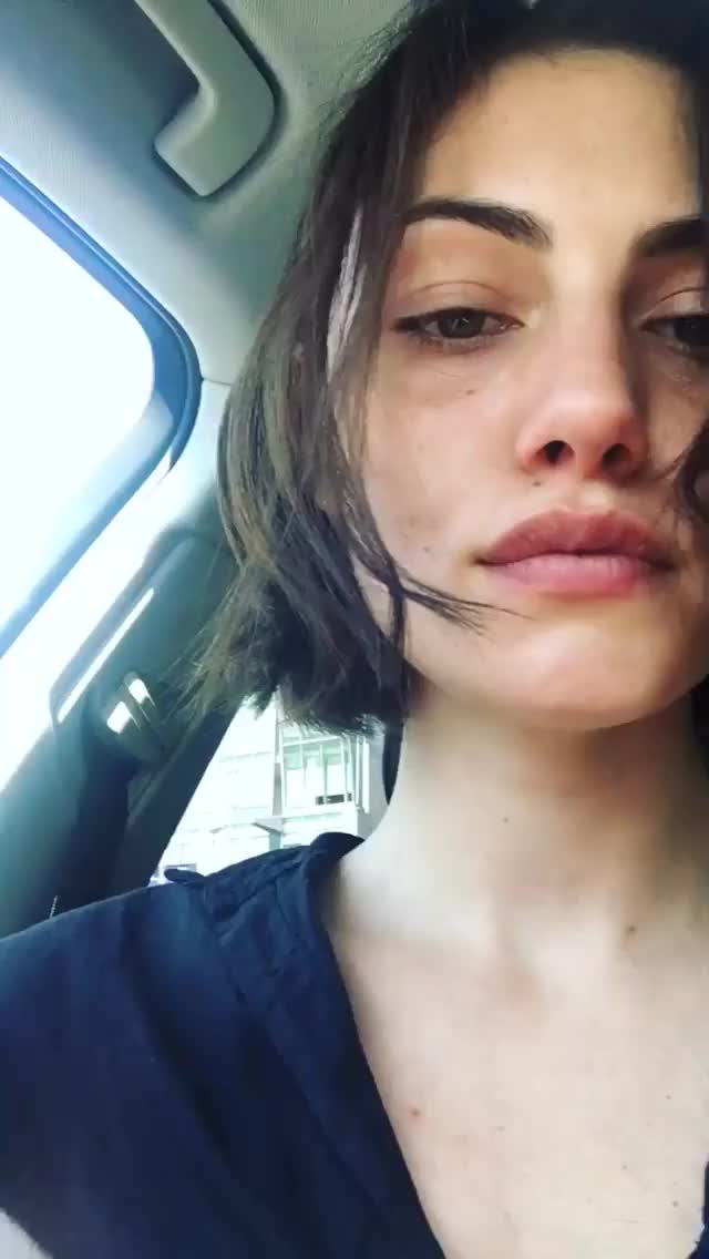 Phoebe Tonkin with short hair