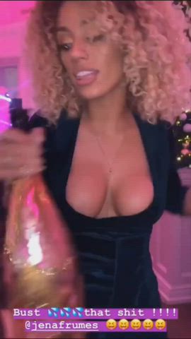 african afro dancing ebony funny porn nipples sensual sideboob slow motion gif