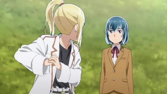 Look that way [Hinamatsuri]