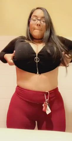 Big Tits Glasses Huge Tits Latina Selfie Solo Thick gif