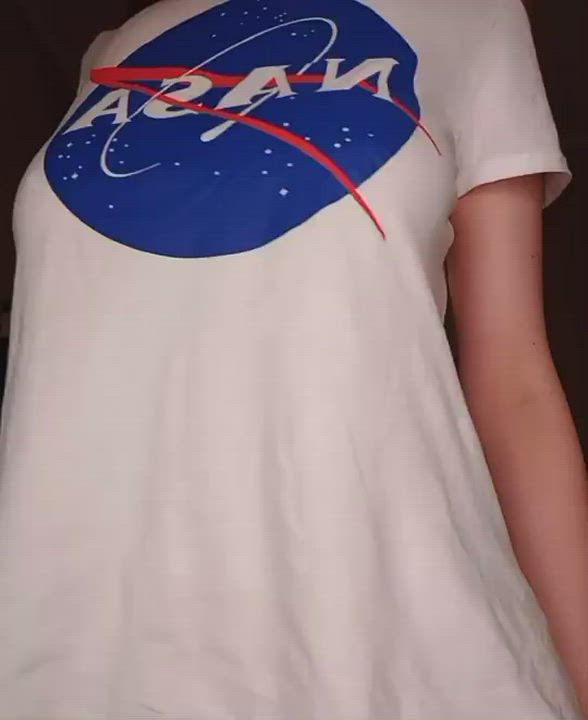 No wonder she has a Nasa shirt on for those 🚀