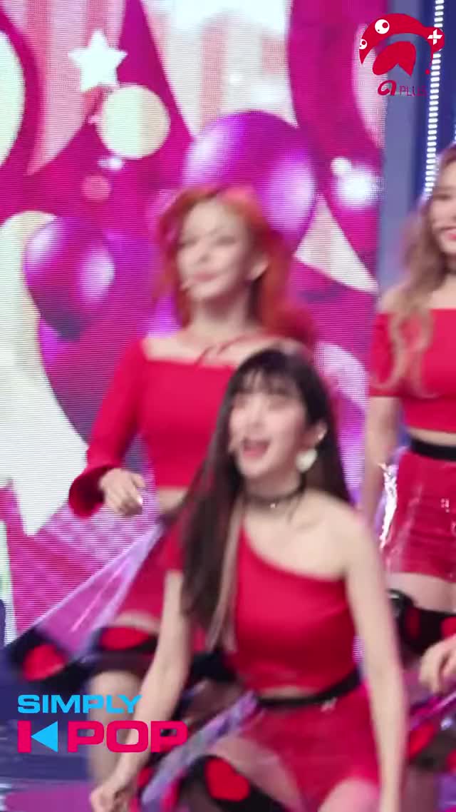 [Fancam 직캠] Hayoung(하영) fromis 9(프로미스나인)   LOVE BOMB   Simply