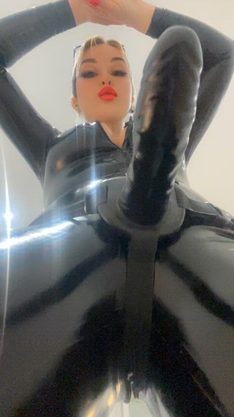 catsuit fansly latex mistress onlyfans strap on stripchat amateur-girls blowjob-sluts