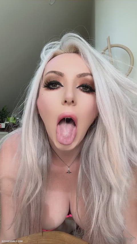 big tits blonde boobs celebrity drool drooling onlyfans solo tongue gif