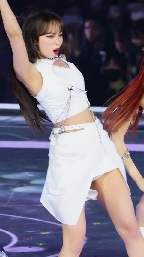 LE SSERAFIM - CHAEWON