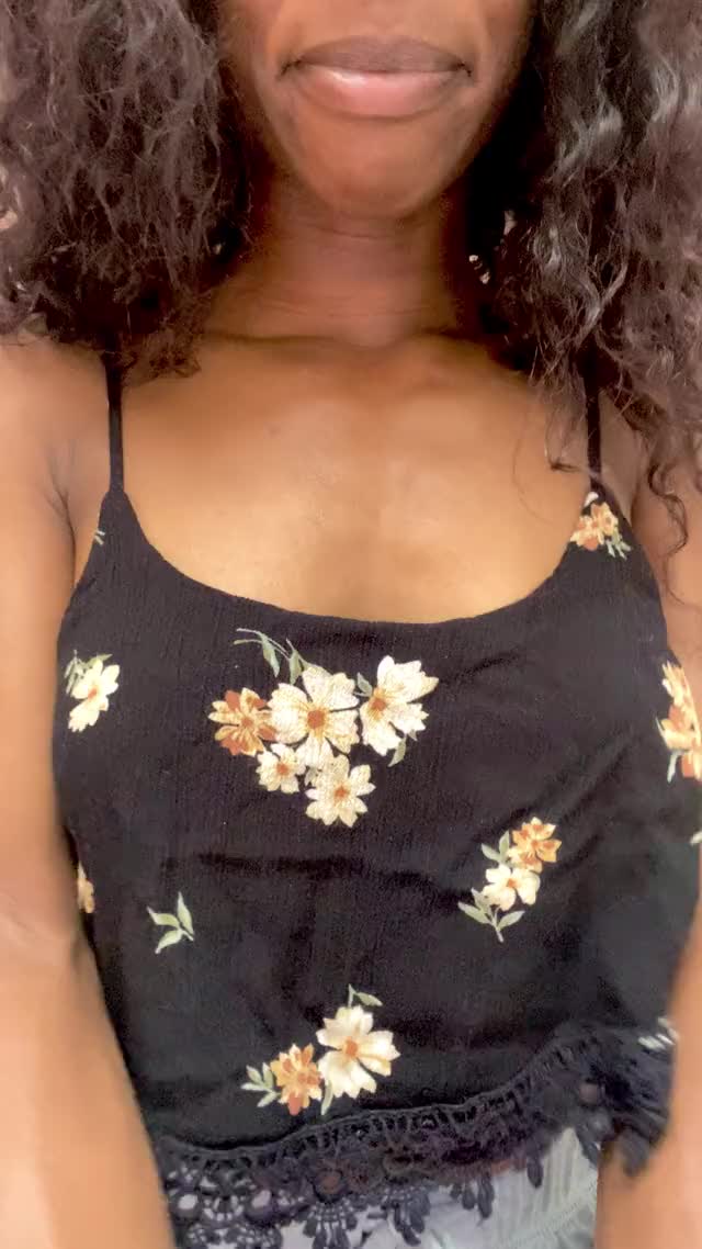 Floral shirt titty drop | Amani_aura