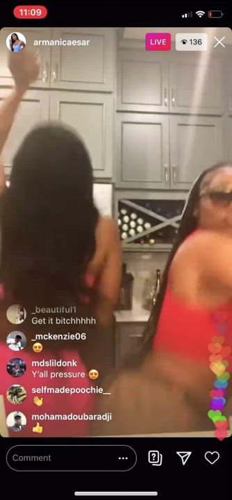 Armani Caesar Twerking With Friends