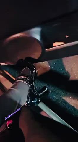 My heels need to be clean I don’t give a fuck who’s watching sissy [domme]
