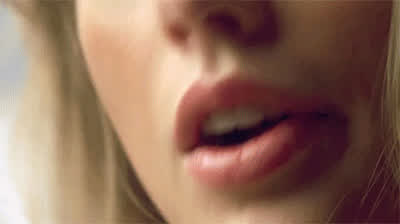 celebrity close up hd lips lipstick taylor swift gif