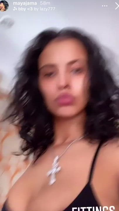 Her huge bouncing tits (new insta story)