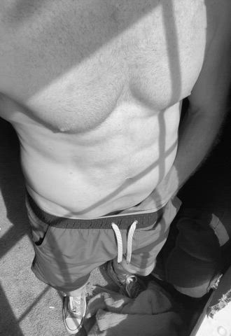 [37] Peek-a-boo B&W