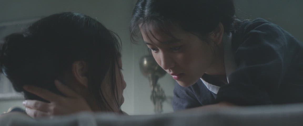 korean movie plot gif