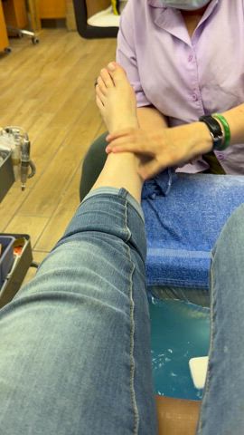 massage foot fetish foot nails barefootmilf gif