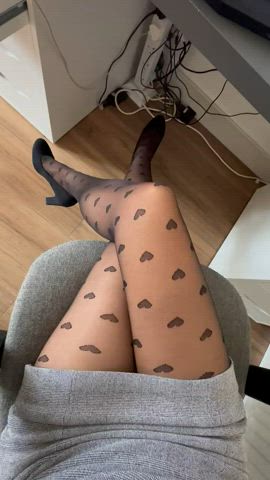 I could stare at these pantyhose all day