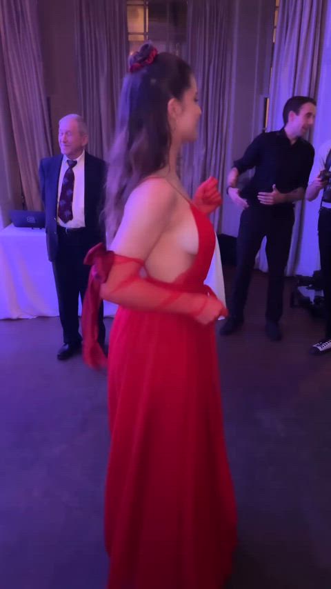 amanda cerny amateur sideboob gif