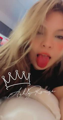 blonde cute latina lips model stripchat teen tongue fetish webcam gif