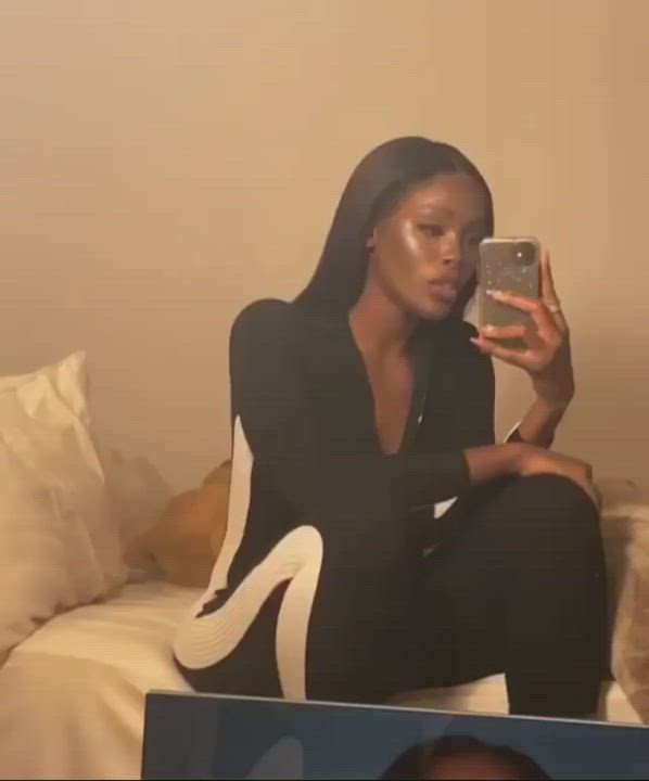 Body Ebony Natural gif