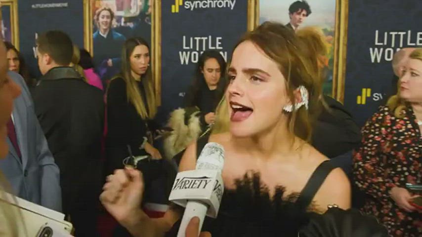 Emma Watson , Sings