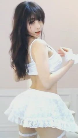 asian cute dancing korean gif