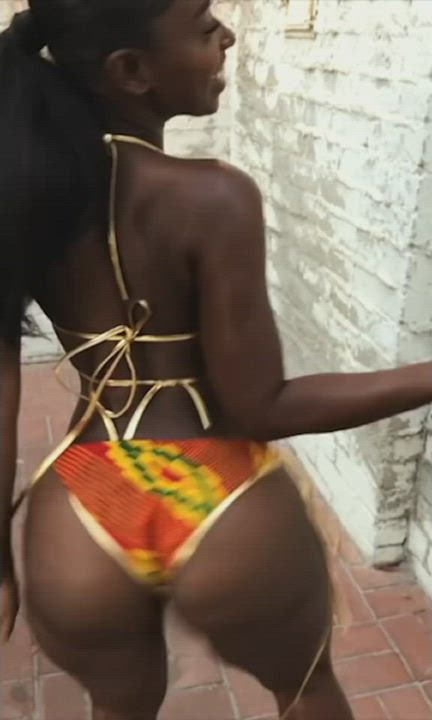 Bikini Booty Clothed Dancing Ebony Smile Twerking gif