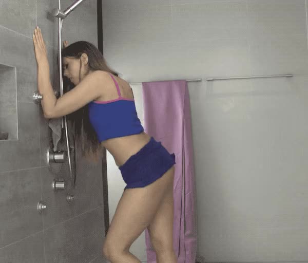Futanaria - Mandy02 Shower