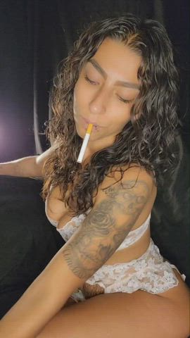 Your smoking fetish queen 👑 link below