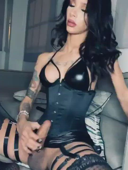 Mistress Mel-brazilian trans girl