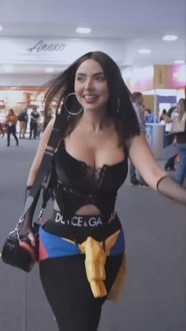 boobs bouncing tits cleavage gif