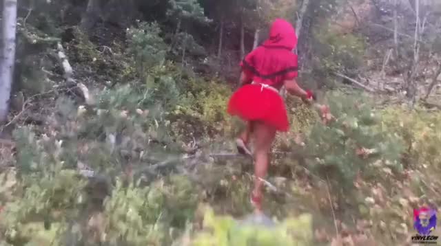 Thicc Red Riding Hood