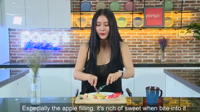 apple pie cooking lesson from Thai girl
