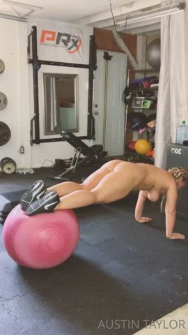 onlyfans pawg workout gif