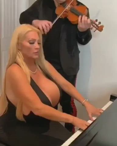 Busty Huge Tits Tits gif