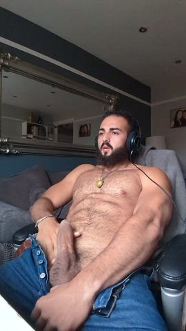 Come here and sit on Daddy’s cock. Let’s have fun in OnlyFans. Link in comments
