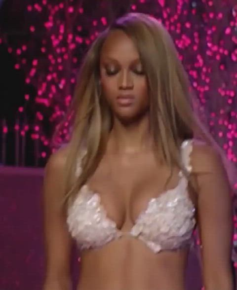 big tits celebrity natural tits tits tyra banks gif