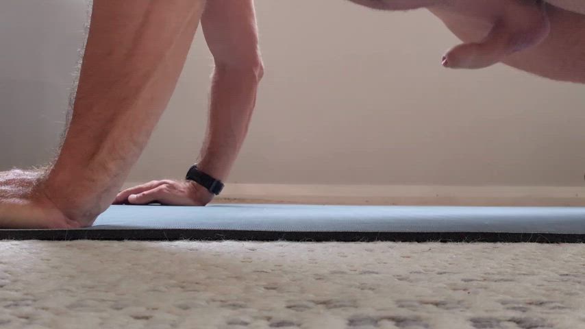 Daily assisted push-ups [M]