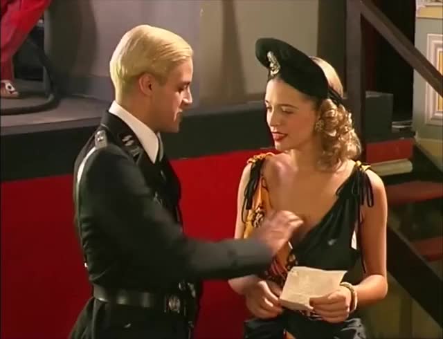 Giulia De Gresy in Senso '45 (2002)