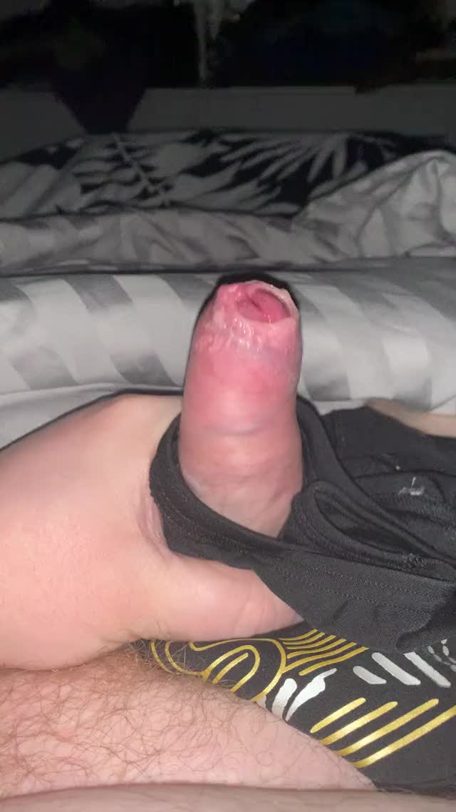 Filling up my cum rag- wish it was a mouth...