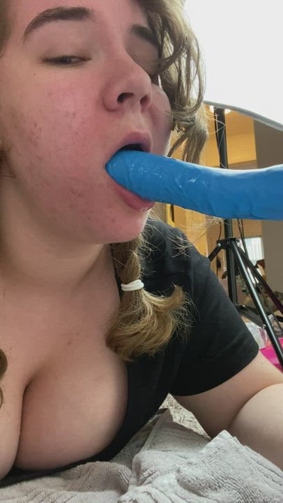 Gagging as I tkae this 8 dildo down my throatI wish it was a real cock ©